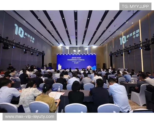 活力中国调研行|“大眼萌”:科技赋能的多面手 活力中国调研行|“大眼萌”:科技赋能的多面手